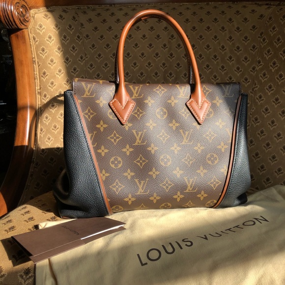 W bag Louis Vuitton - Picture 1 of 6